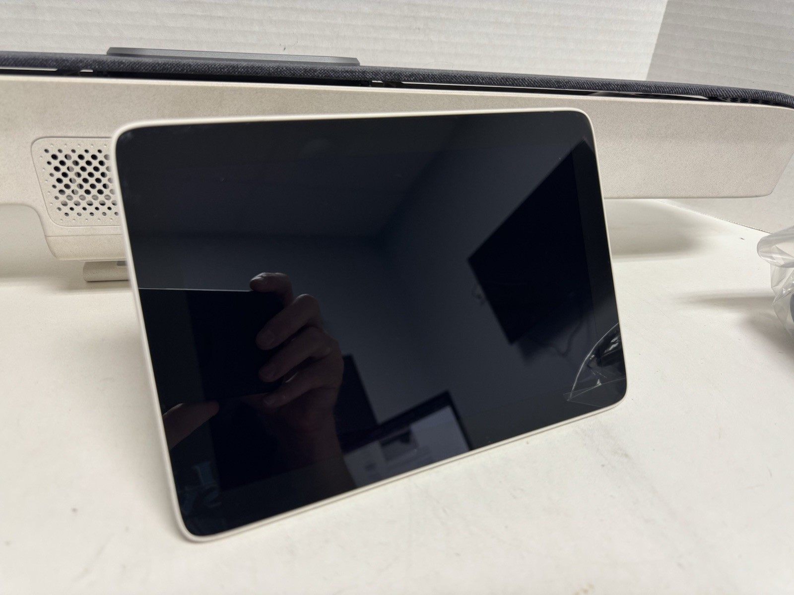 POLY Studio X50 VIDEOBAR CONFERENCE SYSTEM w/ POLY TC8 TOUCH CONTROL
