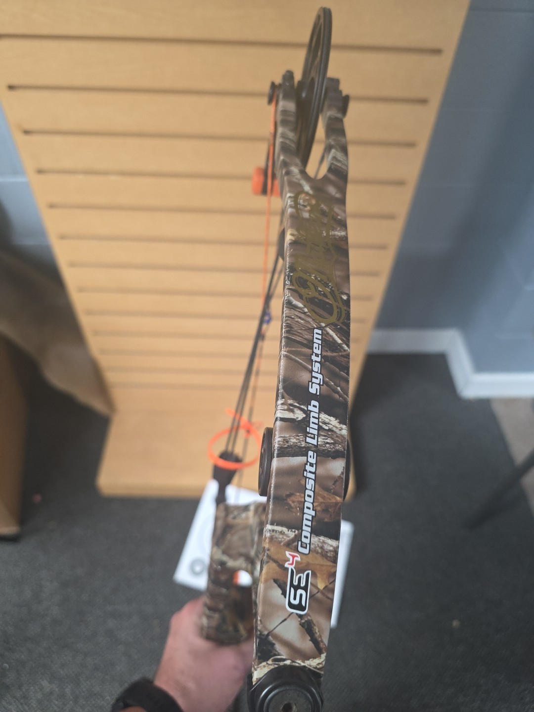 Mathews DXT Compound Bow 50-60 29in Draw Lost Camo