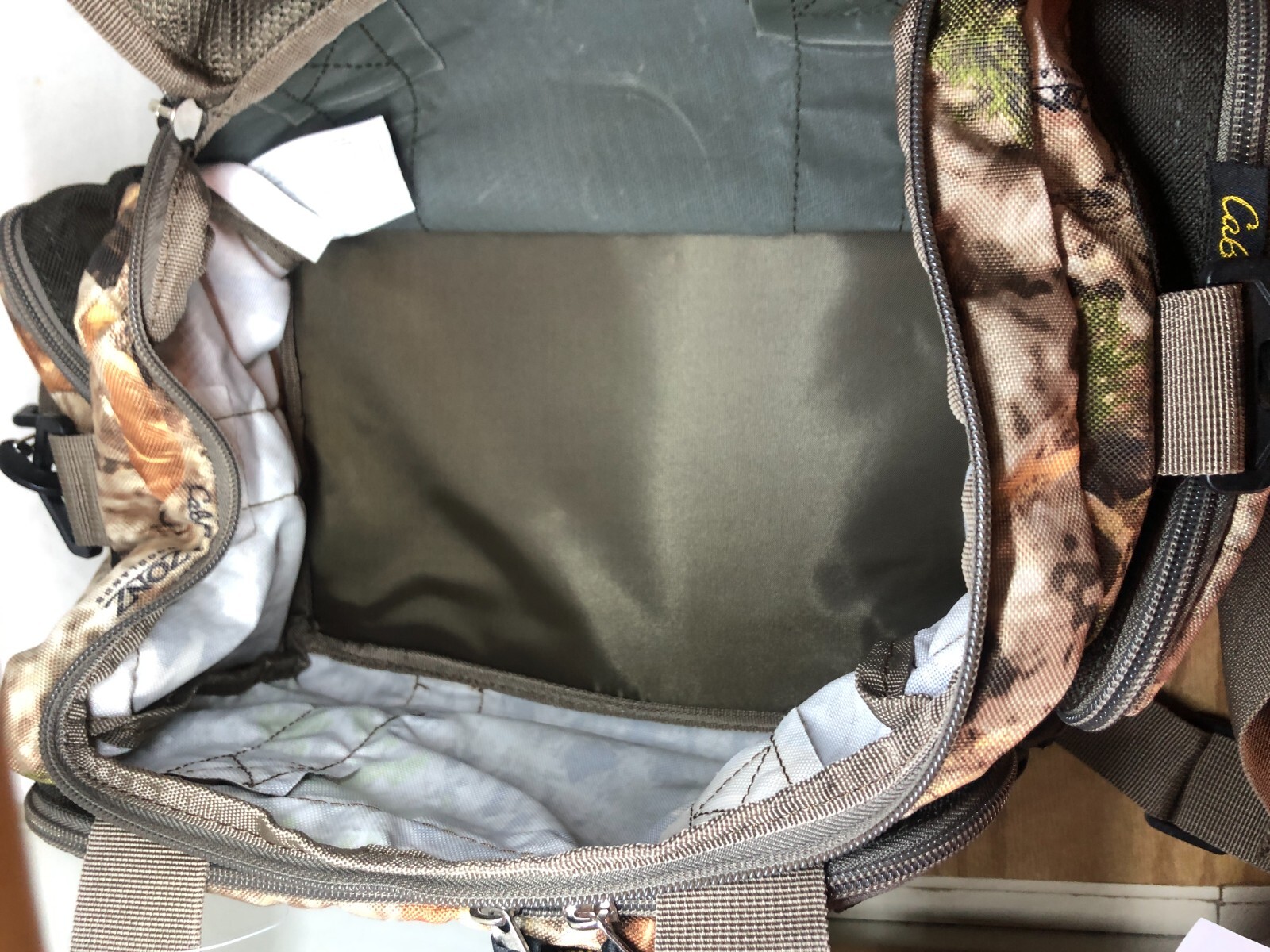 NEW Cabela's Small Camo Duffle Bag Hunting Fishing Gear Carry On Organizer