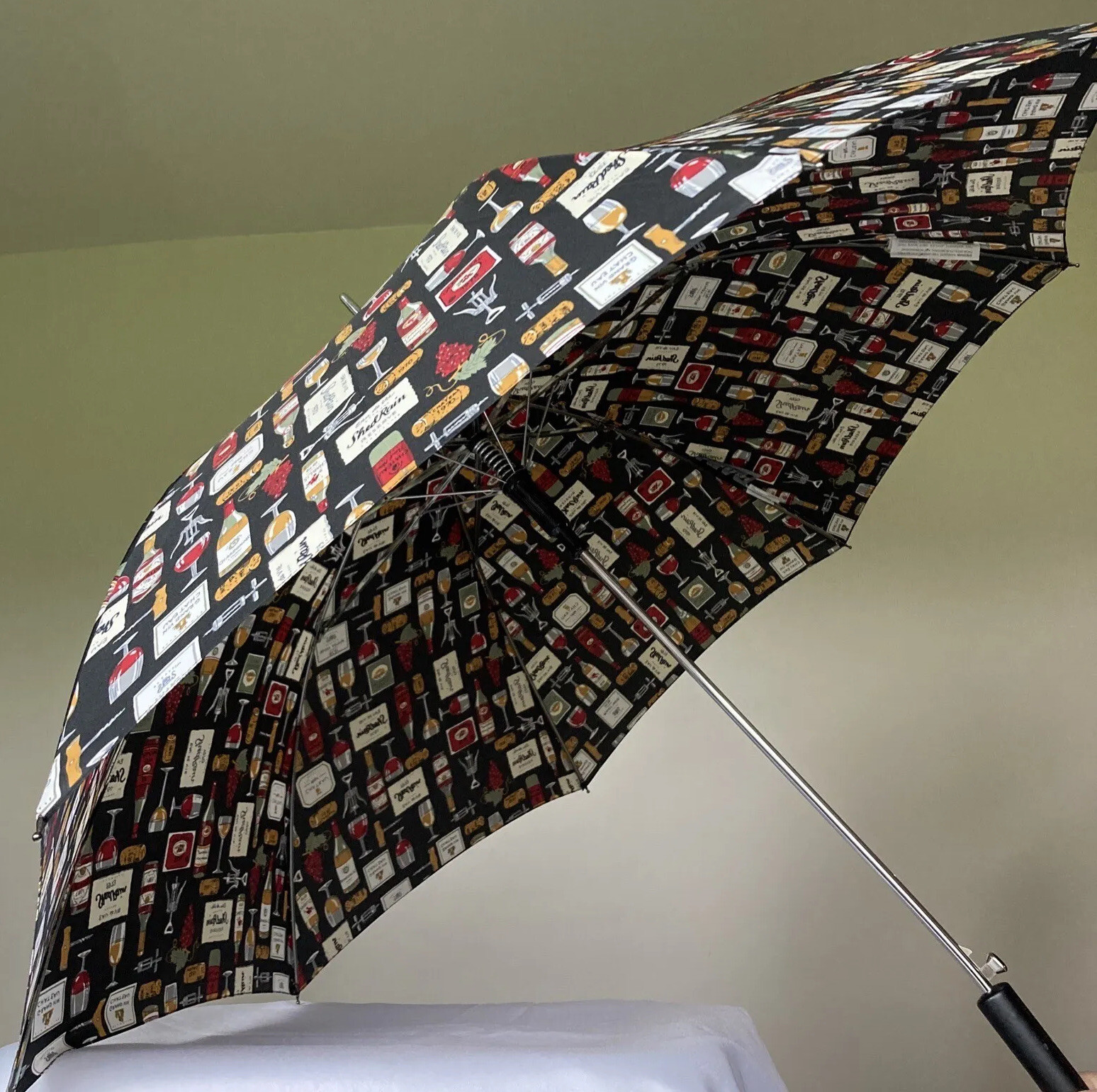 Shedrain Umbrella Vineyard Label Wine Bottle Design 32.5" L