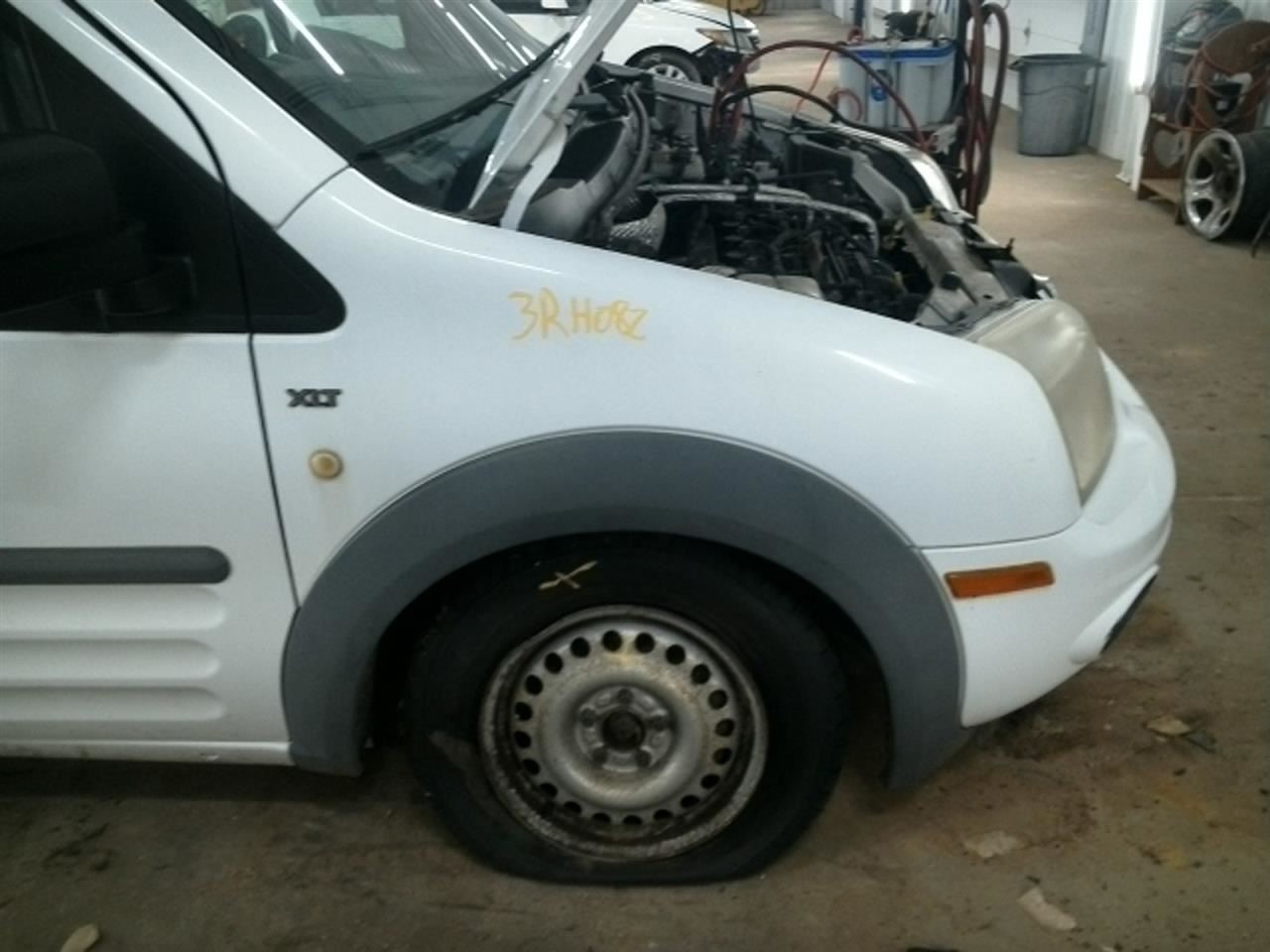 TRANSCNCT 2012 Fuse Box Cabin 104910174