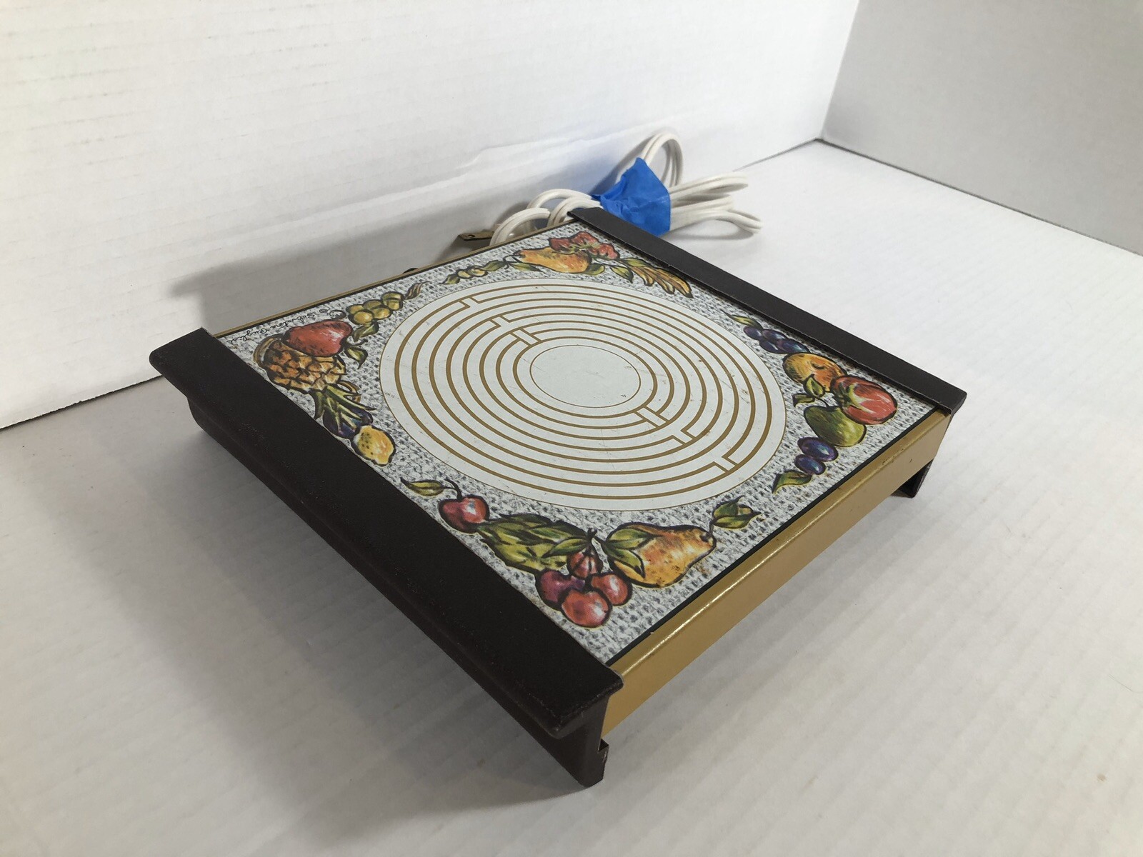 Vintage WARM-O-TRAY Single Hot Plate 8" by 7" Salvatore Puglisi Super Unique