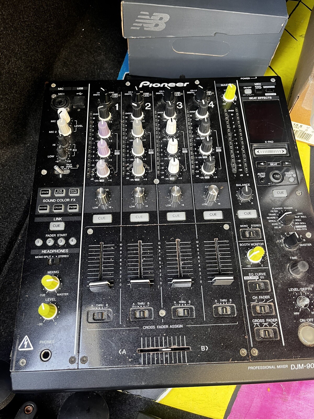 Pioneer DJ DJM-900NXS DJ Mixer