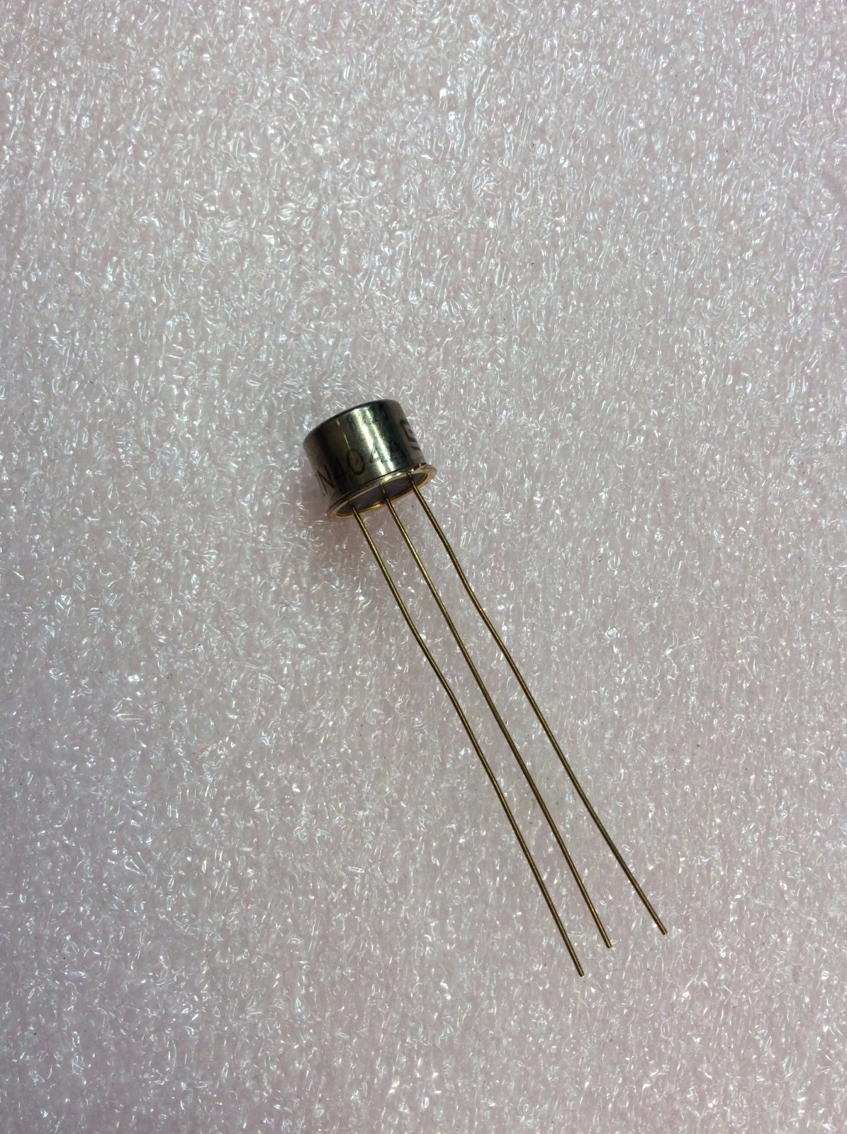 3 Pieces: 2N404A SOLID STATE TRANSISTOR