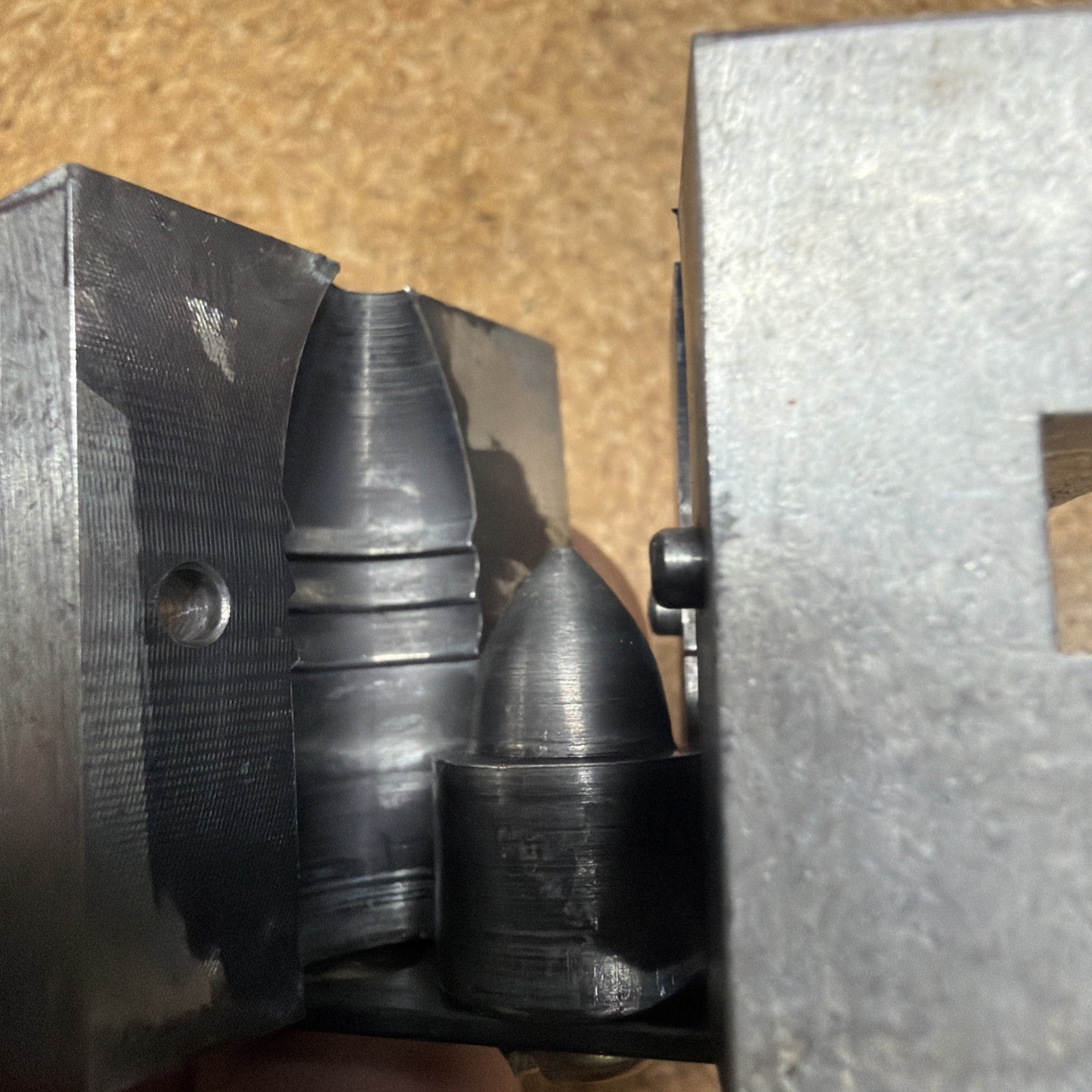 Challenger 580460 Hollow Base Bullet Mold