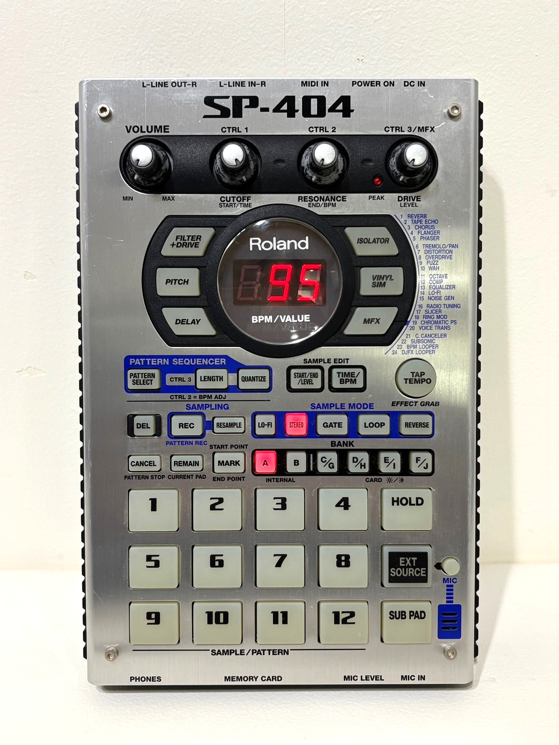 ROLAND SP-404 Portable Linear Wave Sampler From Japan