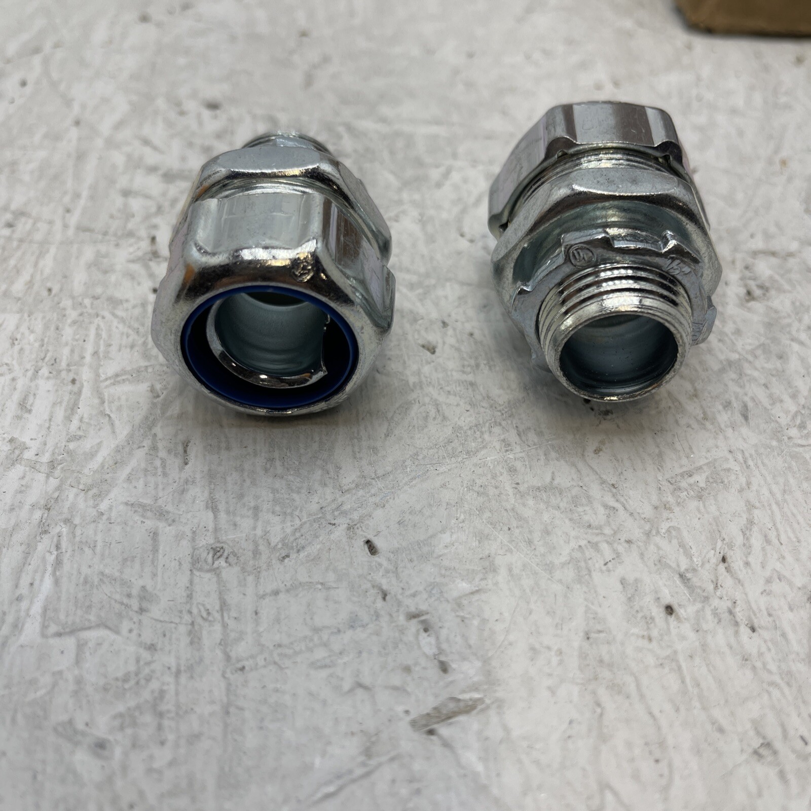(Qty. 2) T&B 5232 Liquidtight Flexible Metal Conduit Connector Straight 1/2"