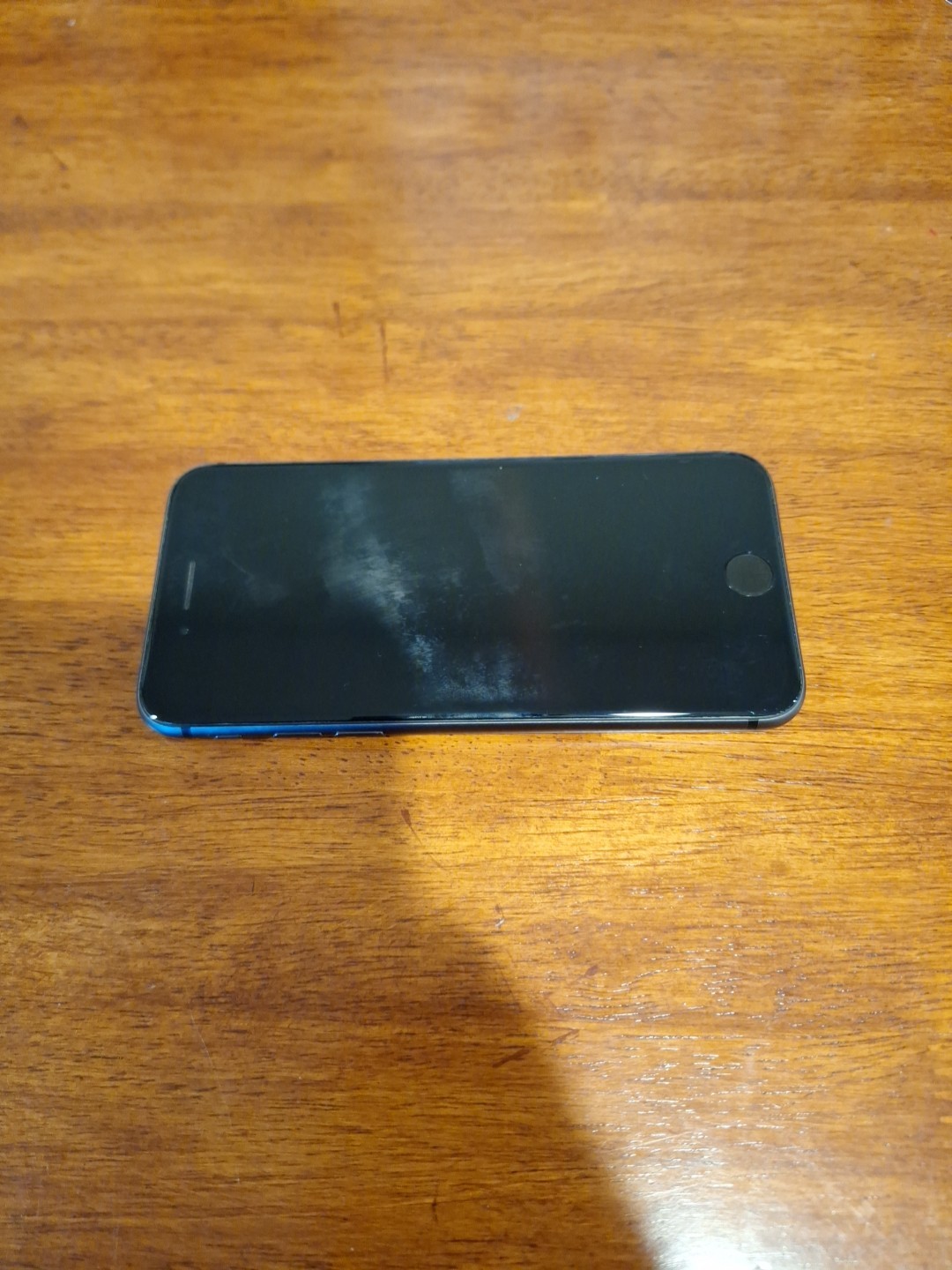 Apple iPhone 8 - 32Gb - PARTS ONLY