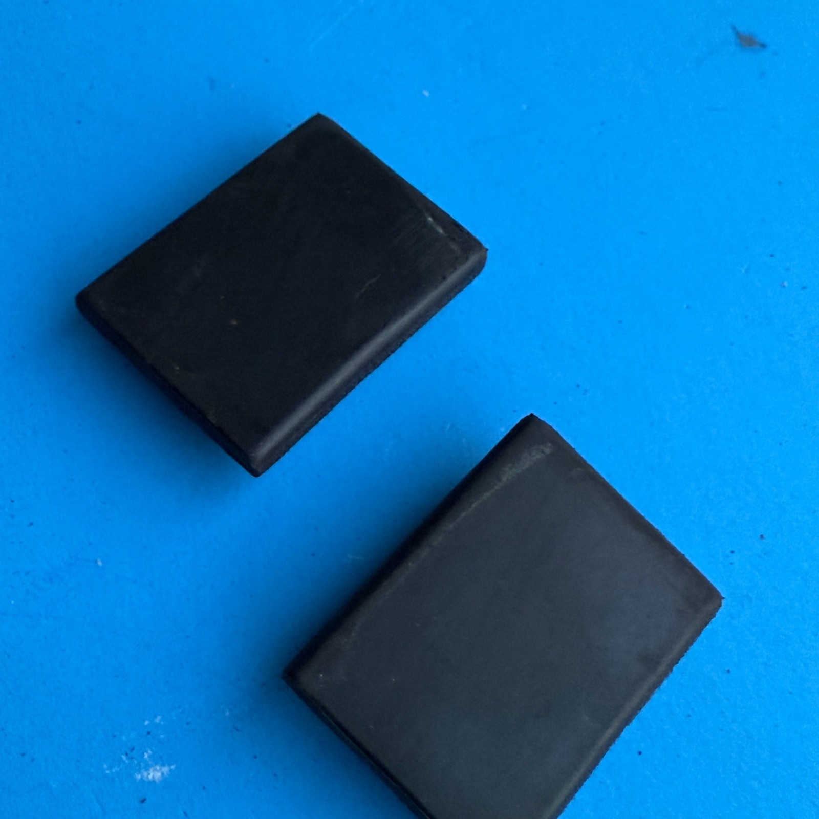 Native Instruments MASCHINE MKI Controller OEM Part: Rubber Foot Leg [4PCS]