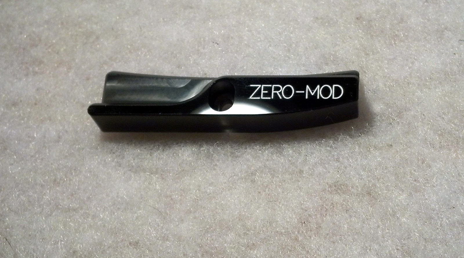 Zero-Mod PB1v2-BL Thumb Rest Tug Bar for Fender Precision Bass NO Mods NO Holes!