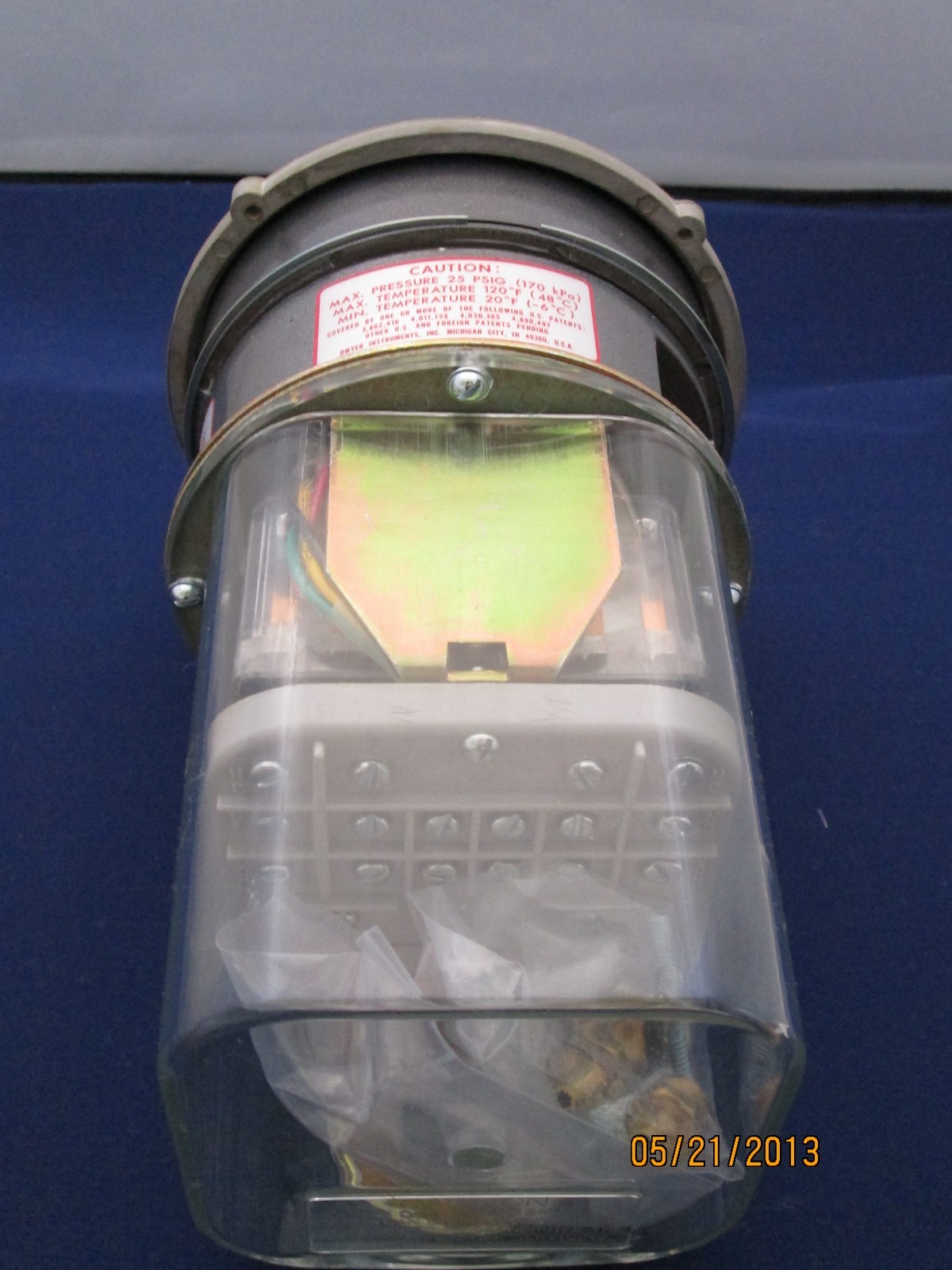 Dwyer Photohelic 3040 HH Pressure Switch Gage new