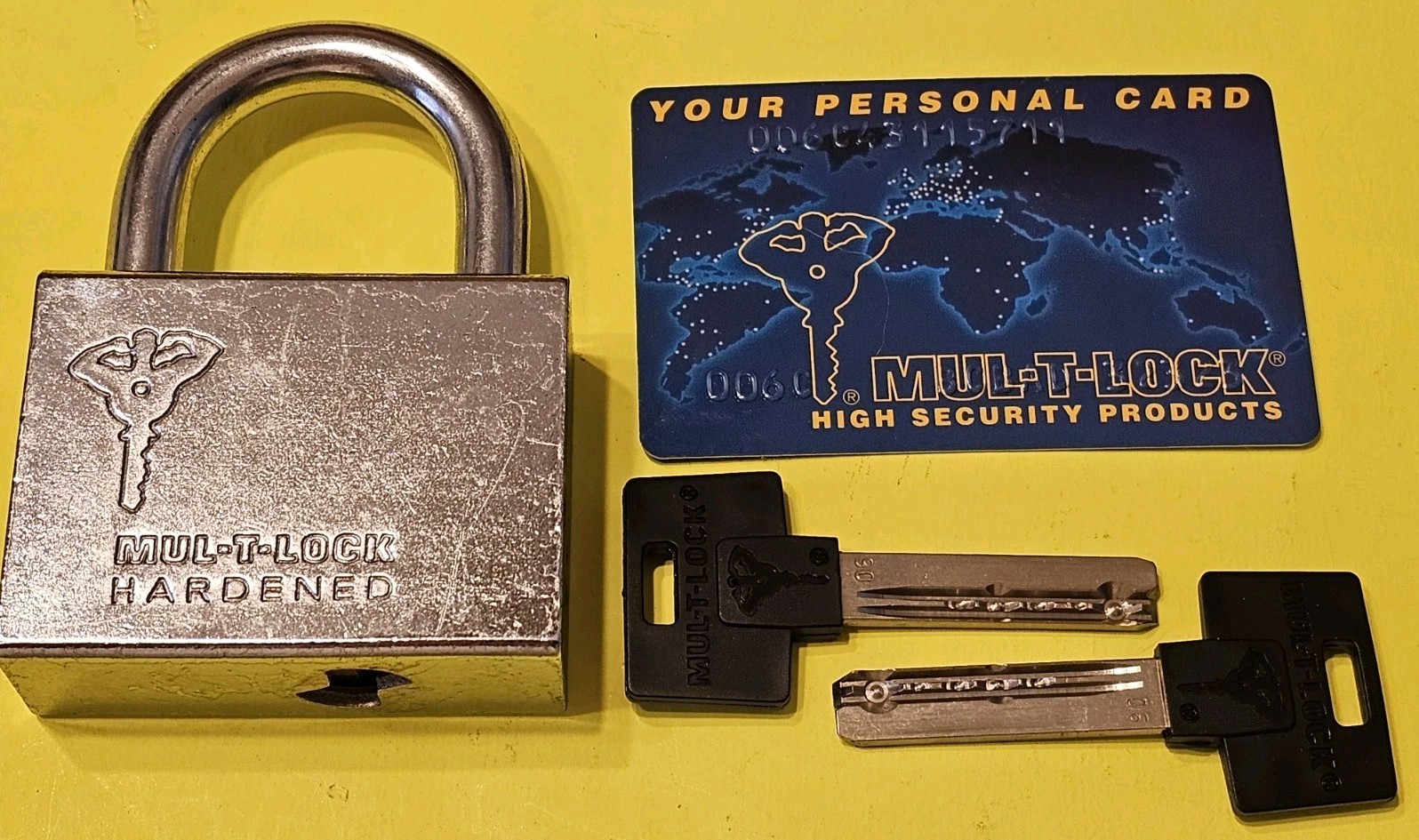 MUL T LOCK HIGH SECURITY PADLOCK Shed Gate Truck Bike ATV Boat Hasp Chain Lock