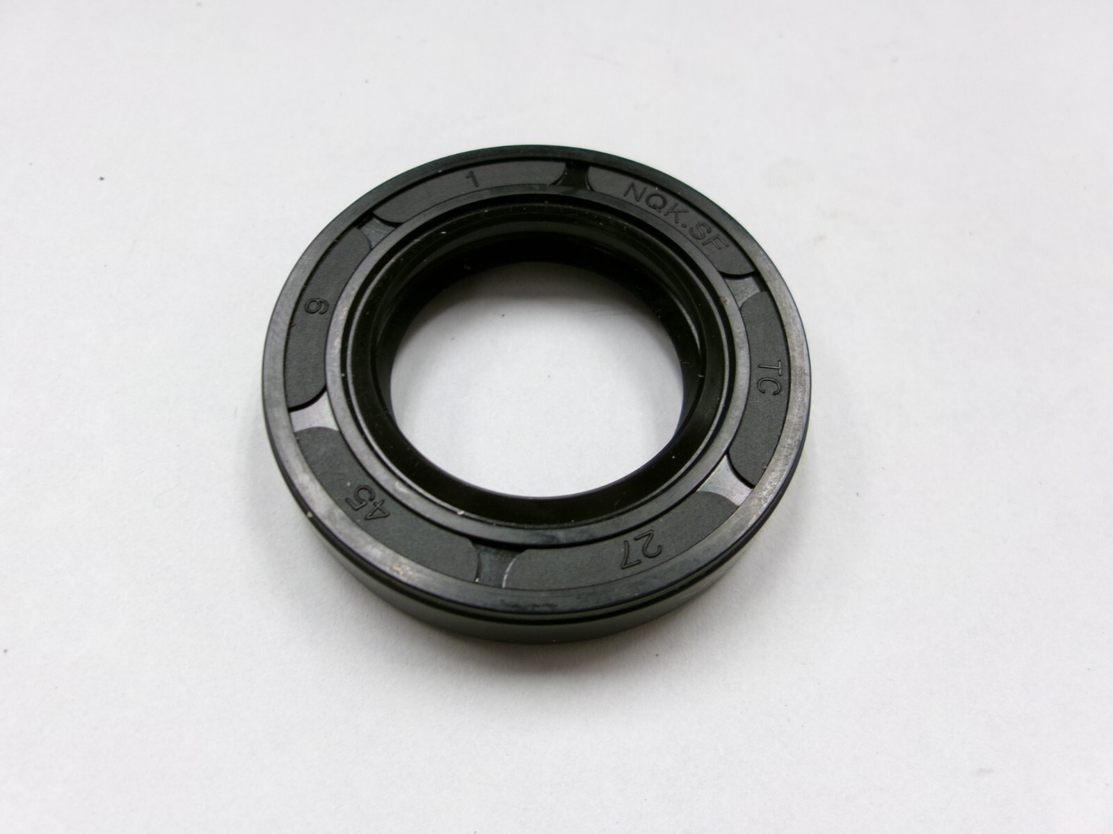 NEW TC 27X45X9 DOUBLE LIPS METRIC OIL / DUST SEAL 27mm X 45mm X 9mm