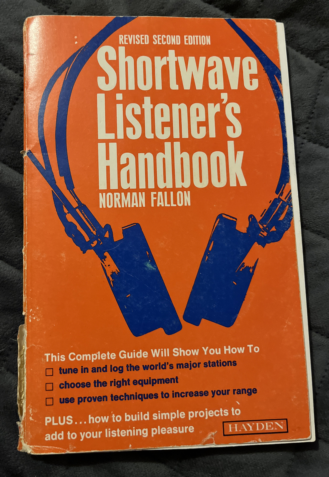 Shortwave Listeners Handbook 2nd Edition Norman Fallon. Binding Unglued