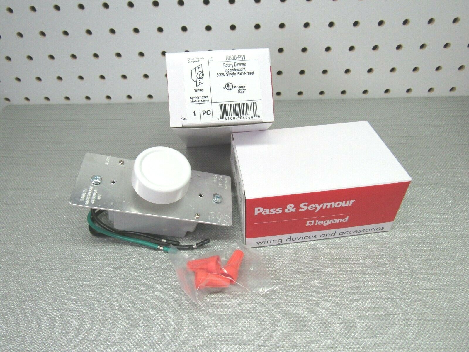 Pass & Seymour/Legrand R600-PW Rotary Dimmer Incandescent Single Pole Lot of 2