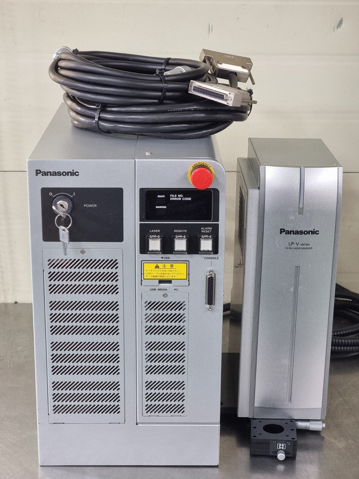 USED PANASONIC SUNX LP-V10U FAYb Laser Marker
