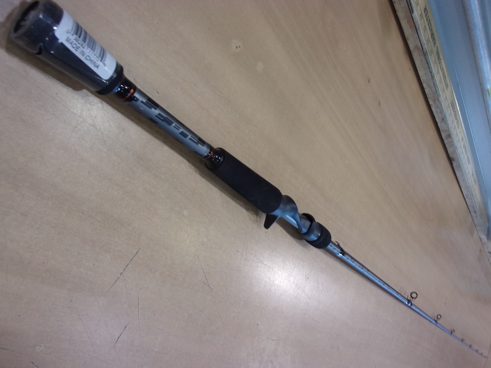 ABU GARCIA VENGEANCE CASTING ROD  7 foot Medium power