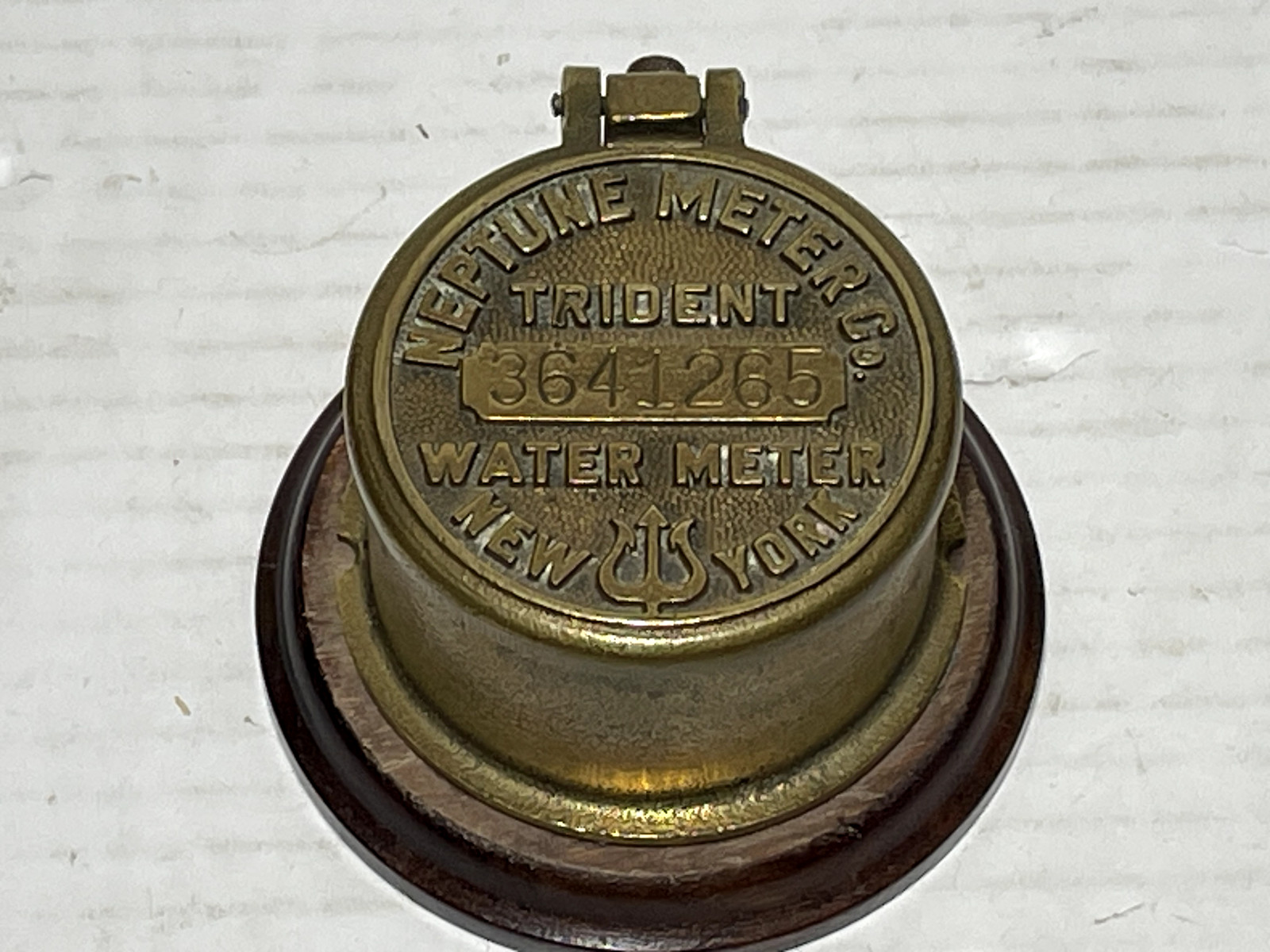 VINTAGE NEPTUNE METER CO. BRASS TRIDENT WATER METER / TRINKET BOX WITH WOOD BASE