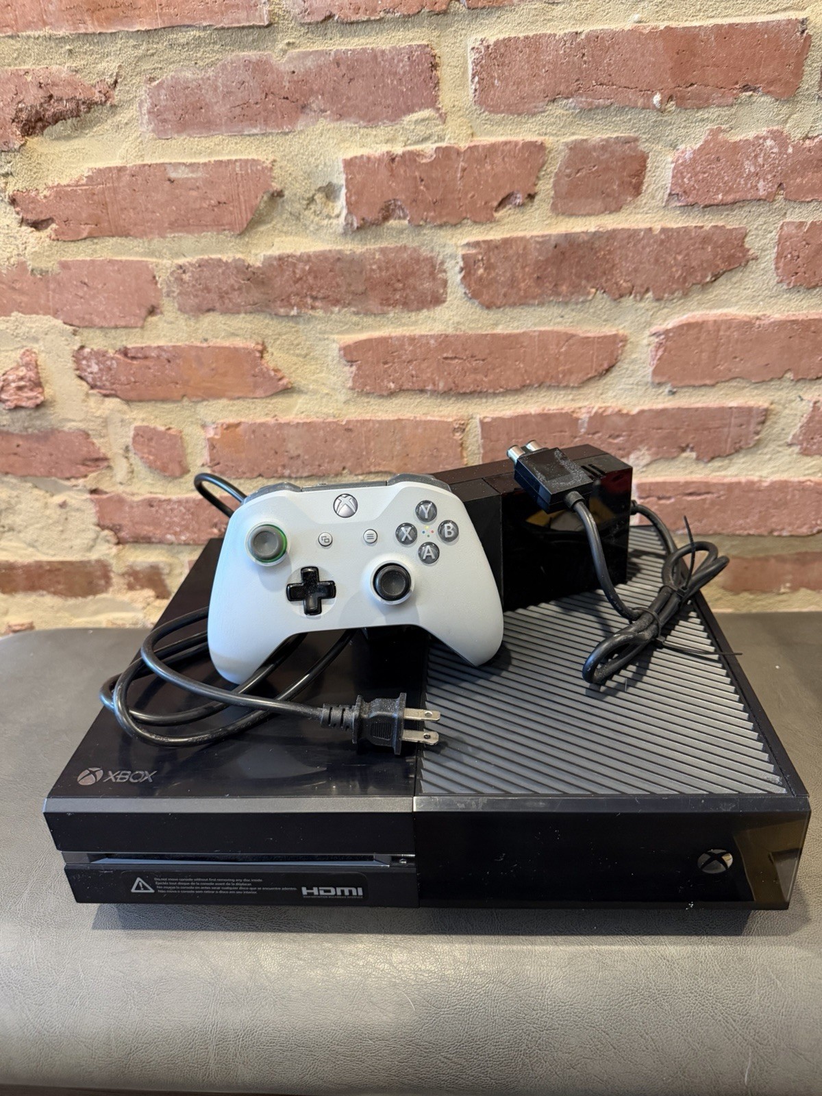 Microsoft Xbox One 500GB Console w/ Power Supply And Controller No Disc