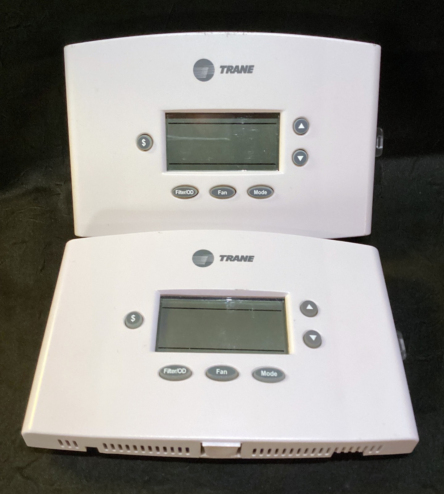 2x Trane THT02451 Thermostat D941755G01 TCONT401AN21MAA