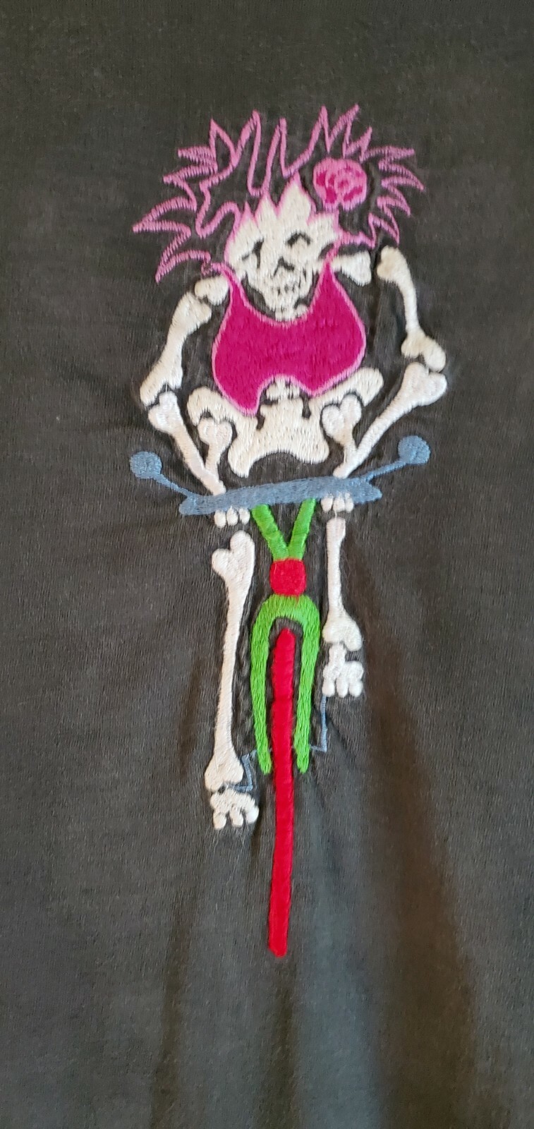 GRATEFUL DEAD 1980S HAND-EMBROIDERED TOUR T-SHIRT