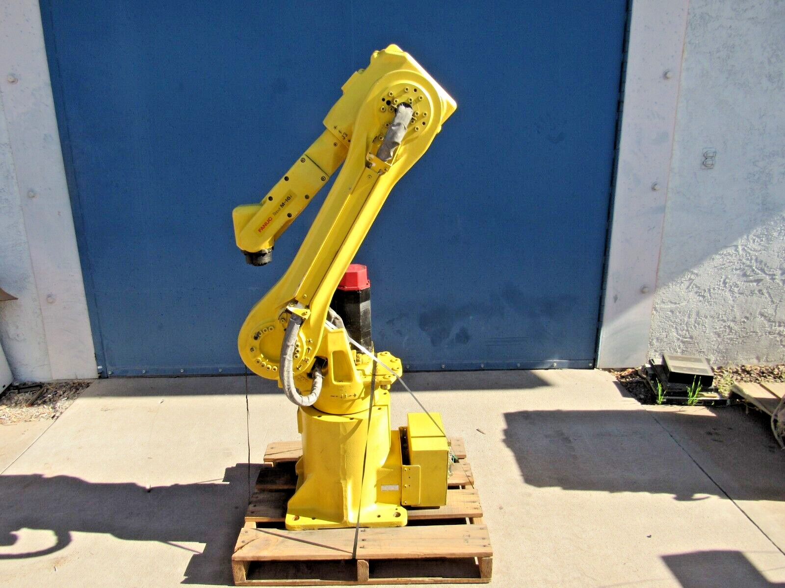 FANUC robot M-16i A05B-1212-B202  WH*3