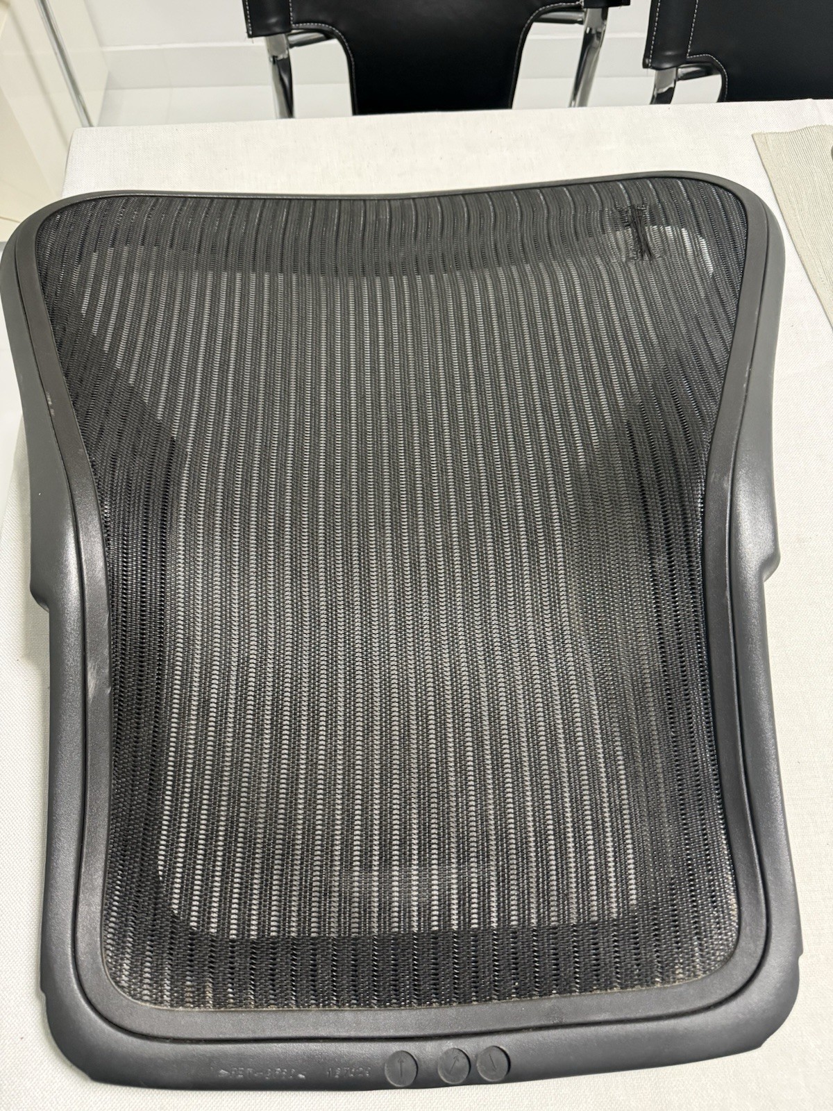 HERMAN MILLER AERON SEAT BACK MEDIUM SIZE B