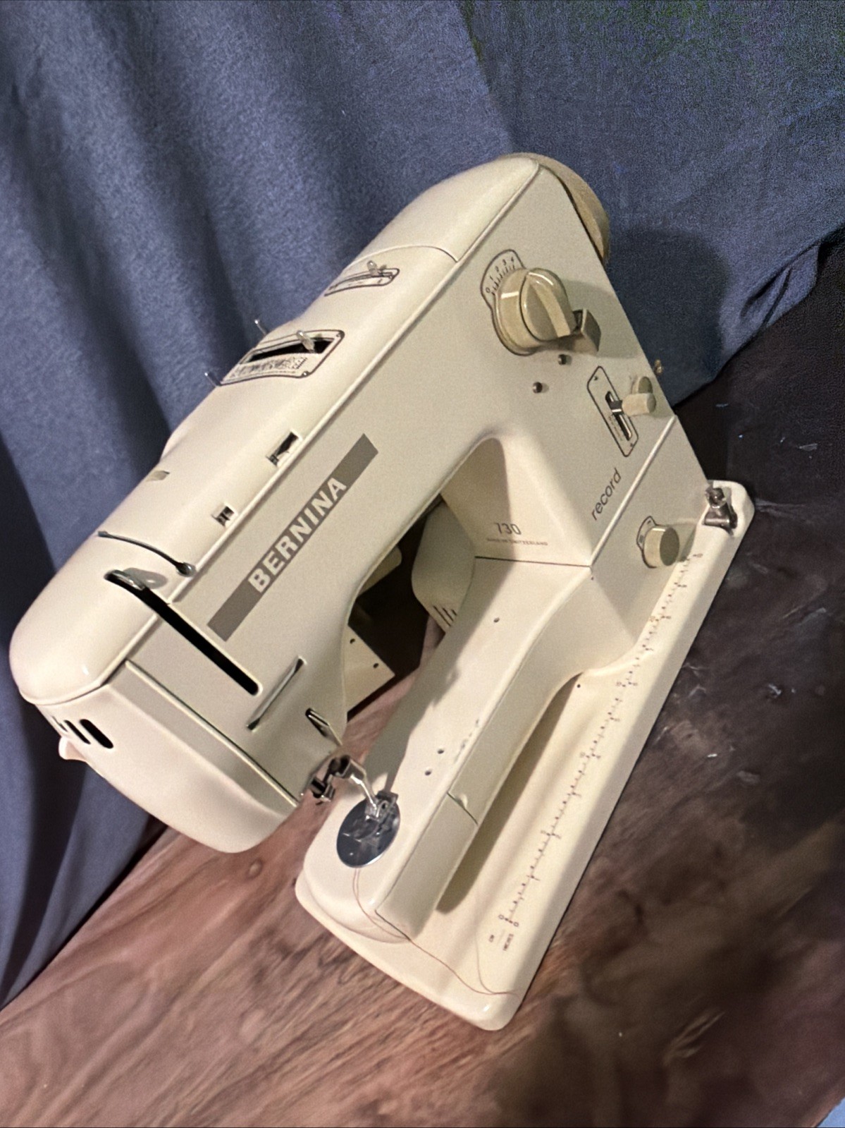 BERNINA Record 730 Record Sewing Machine w/extras * Vintage *