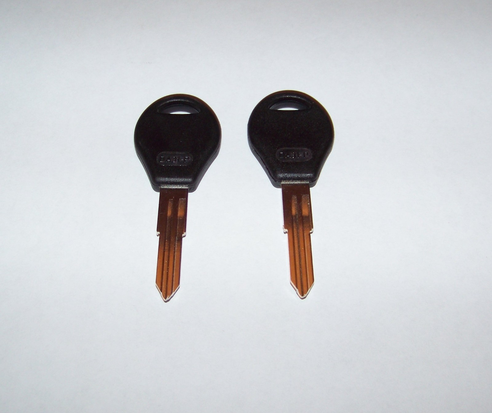 PAIR NEW UNCUT KEY BLANK DA31-P MOLDED PLASTIC AND NICKEL SUBARU NISSAN INFINITI