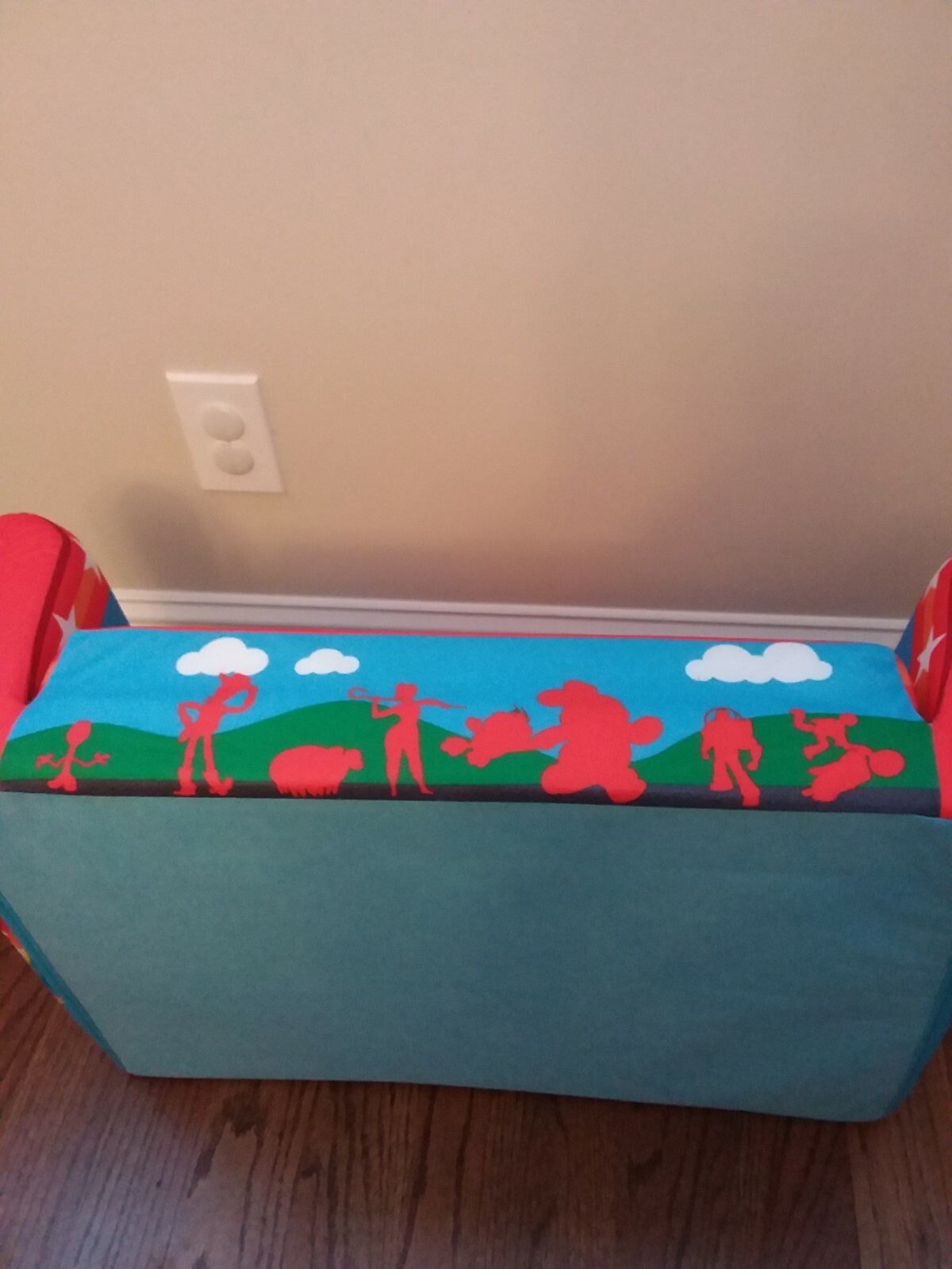 DISNEY MARSHMALLOW COUCH TOY STORY 4 BLUE/RED SOFA BED CHAIR NAP TIME PREOWNED