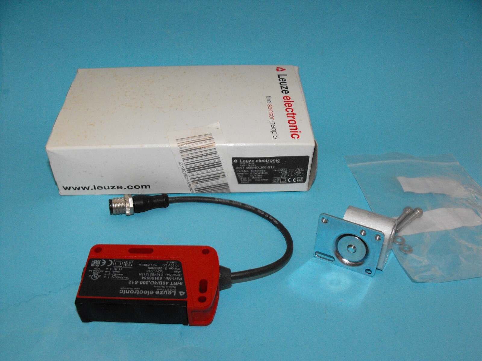 Leuze IHRT46B/4D.200-S12.+Kit de montaje Leuze BTU 300M-D12.50106554.NEW