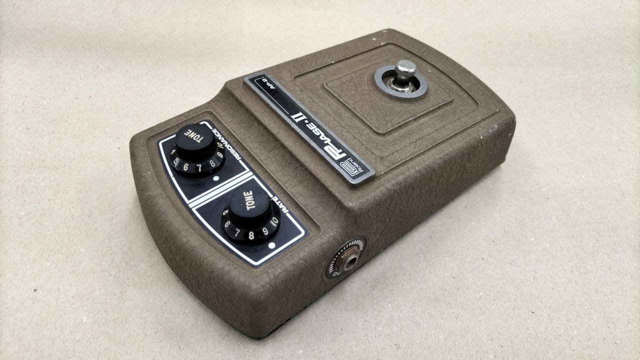 ROLAND AP-2 PHASE-II Effect Pedal