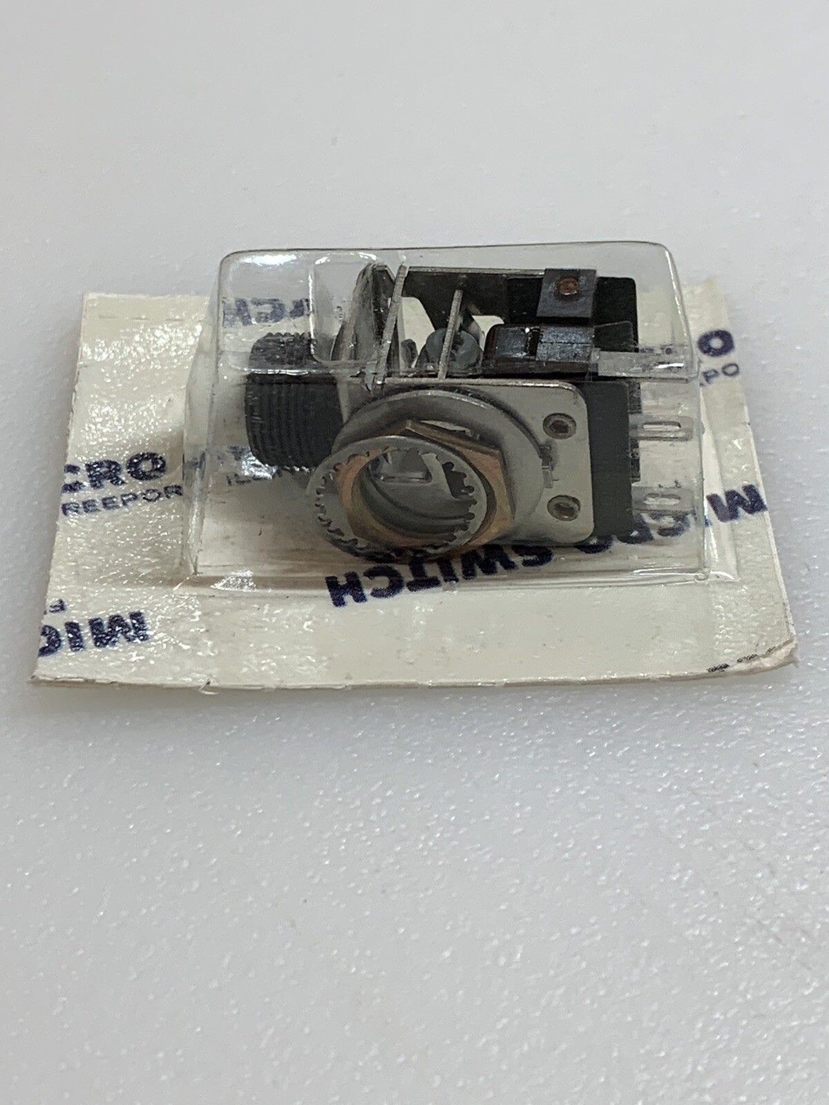 Honeywell Microswitch 1PB924-H4 (0.7oz)