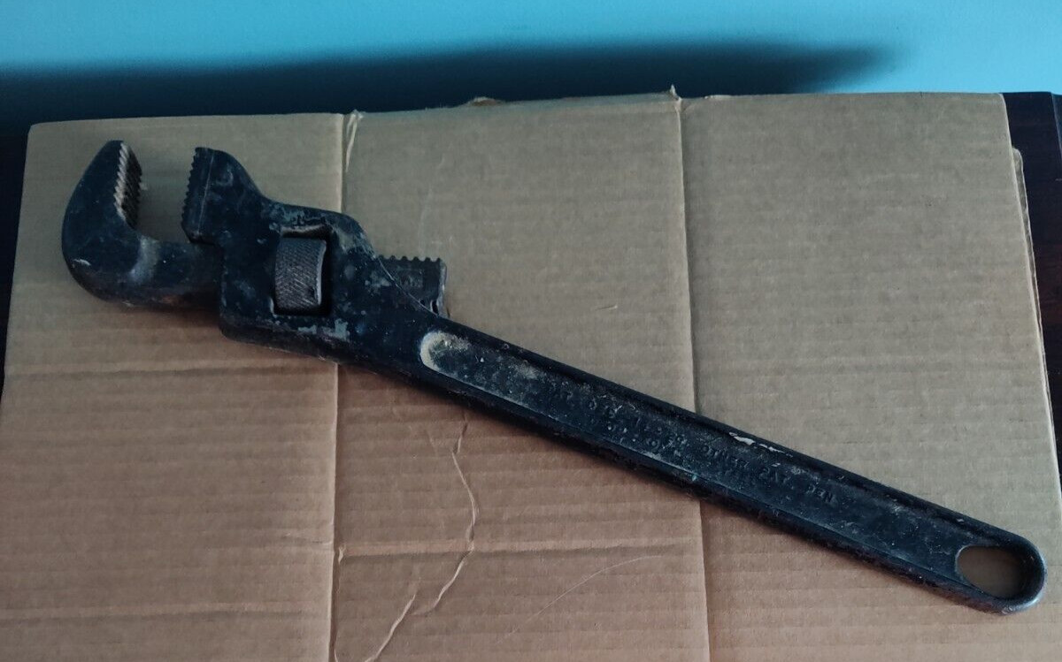 Vintage Buffalo NY Lawson 8 Inch Offset Pipe Wrench