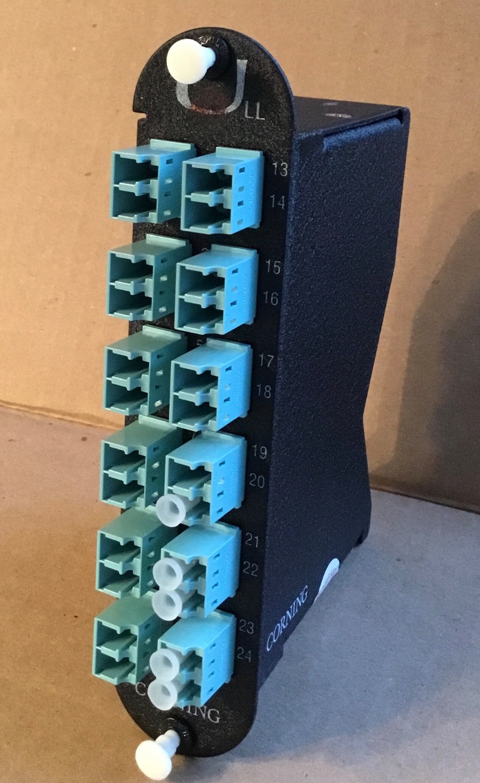 CORNING CCH-UM24-05-93S Plug & Play Universal Module, LC, 24 Fiber - Free Ship