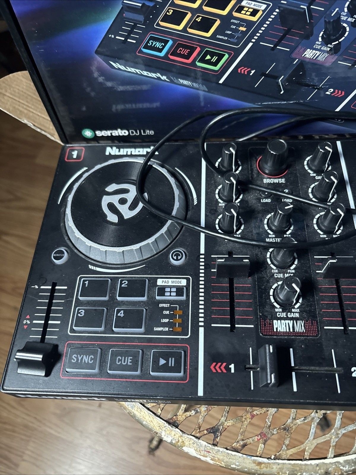 Numark Party Mix DJ Controller with Built in Light Show With Box