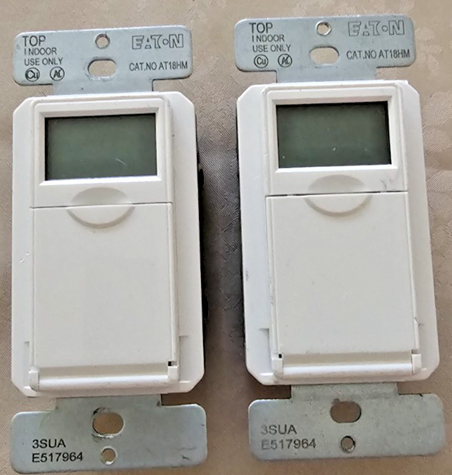 2 Eaton AT18HM-W-L Astronomic Timer Switch 15A 120/277V White TESTED WORKING