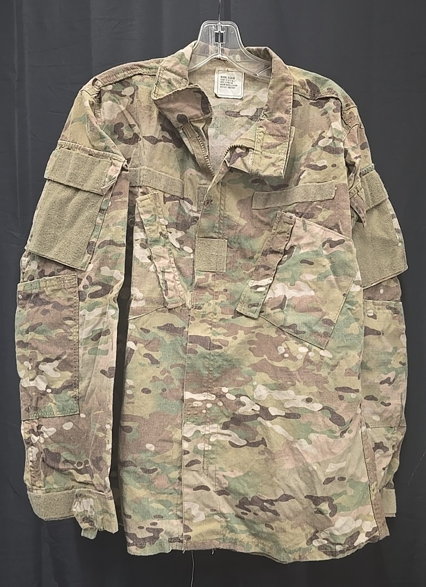 Coat Army Combat Uniform Unisex Flame Resistant Multicam Medium Regular #10