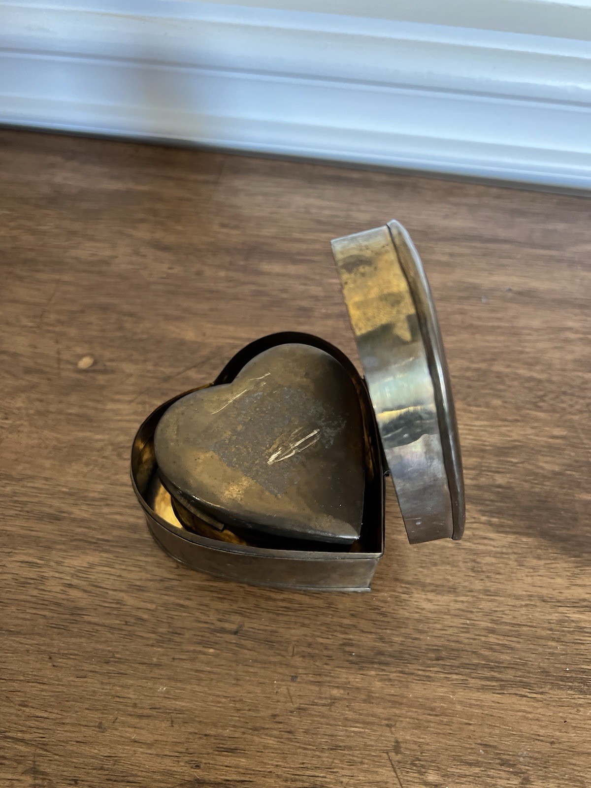 Set Of 2 Heart Shaped Polished Brass Hinged Nesting Boxes