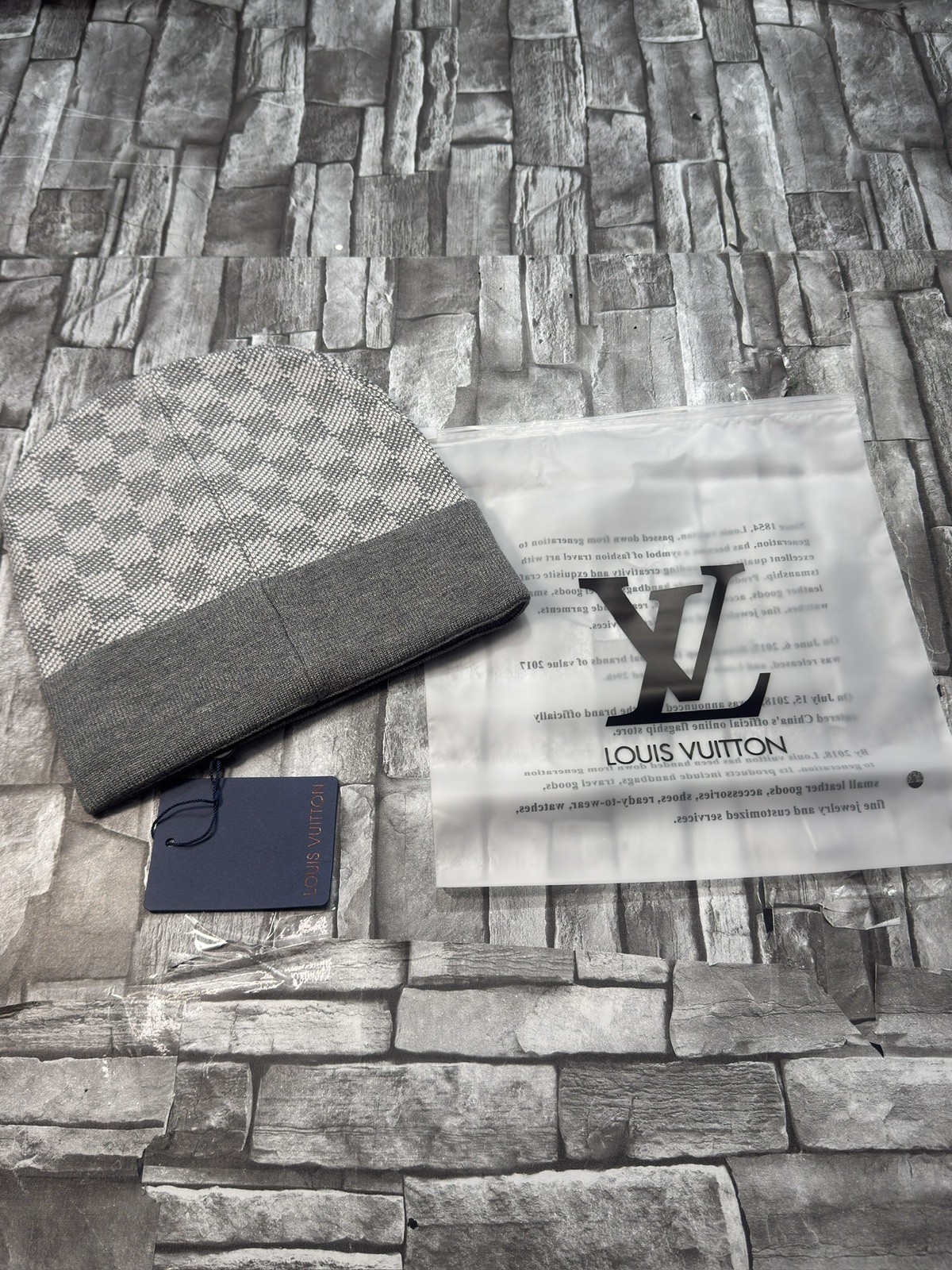 Gray Monogram Knit Beanie LV Patch Logo - One Size - L284