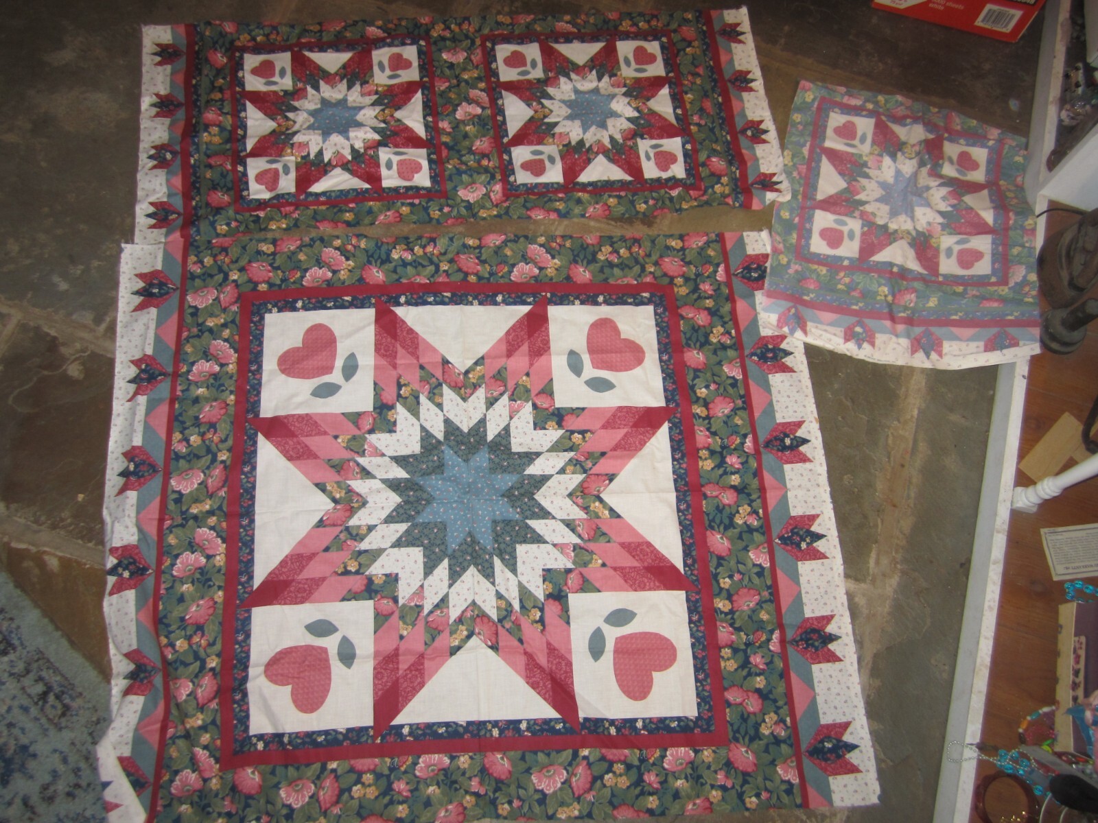 Vintage lot of 8 quilt squares STARBURST MAUVE/BLUE  17 x17 cotton  fabric