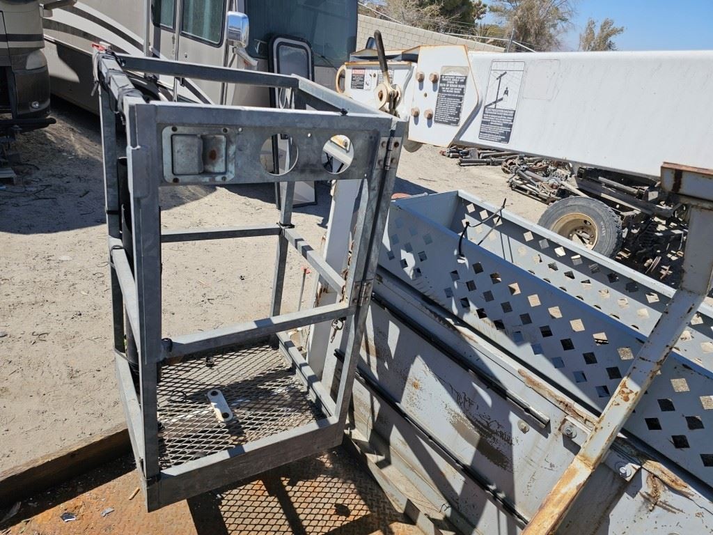 USED BUCKET from ALTEC 200 . STEEL BUCKET Shipped from Los angeles