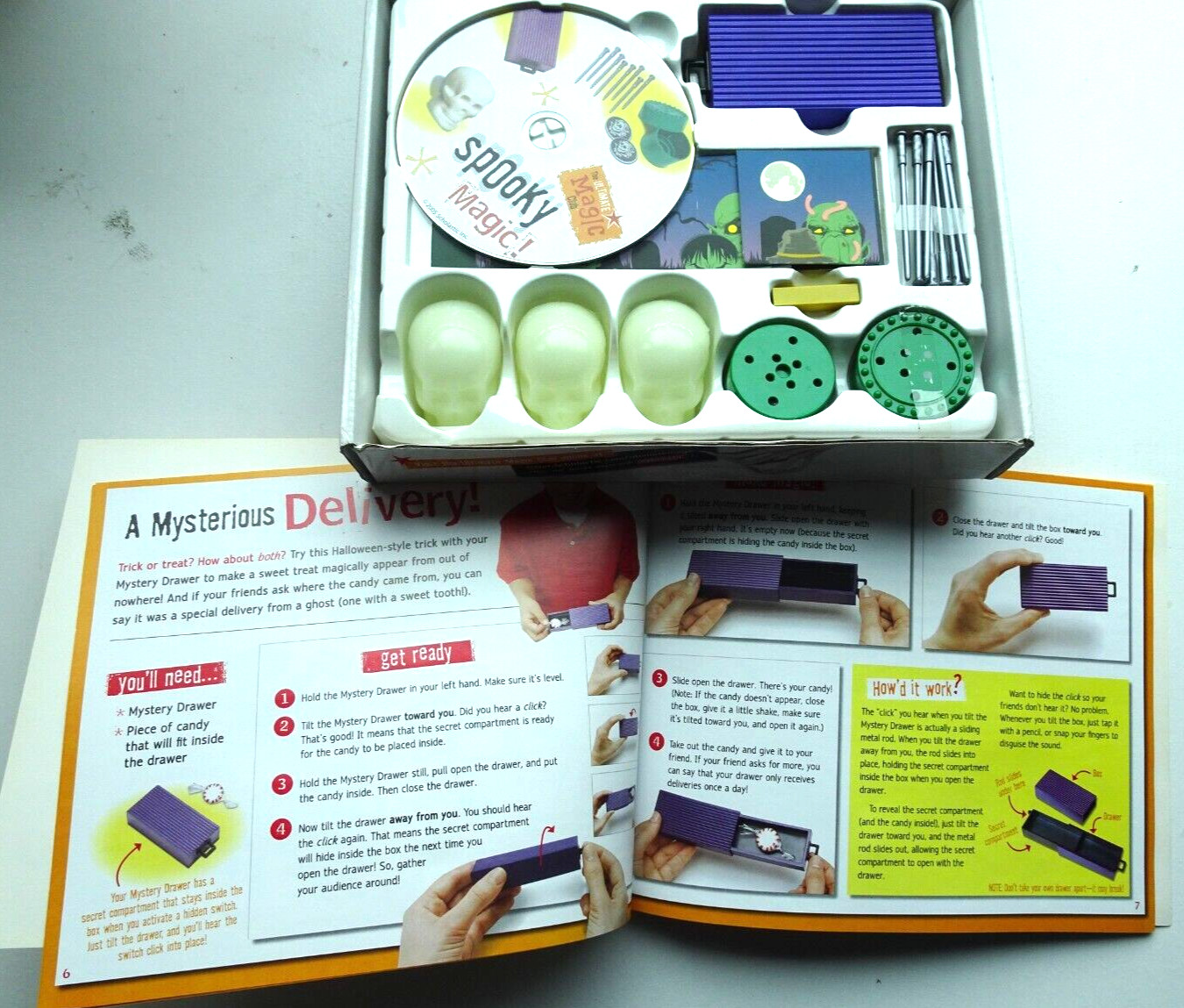 Spooky MAGIC Set - The Ultimate Magic Cub - Scholastic W/Tricks, DVD Booklet