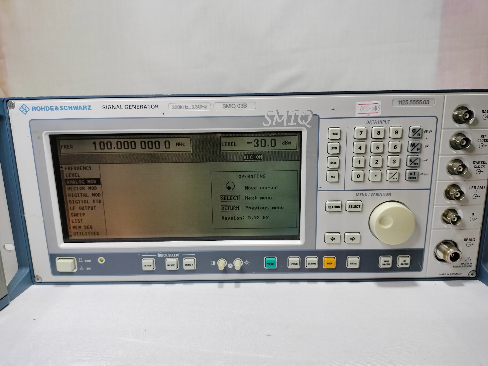 Rohde & Schwarz SMIQ 03B 1125.5555.02 Signal Gen 300kHz 3.3GHz SN838561/071