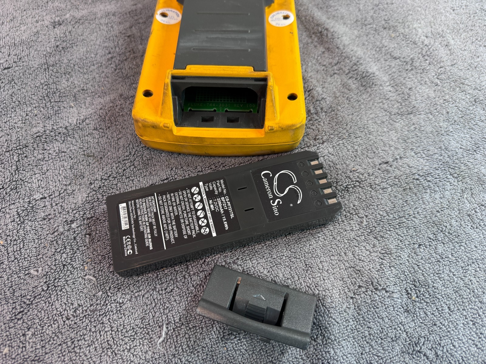 Fluke Documenting Process Calibrator 741B (No Charger)