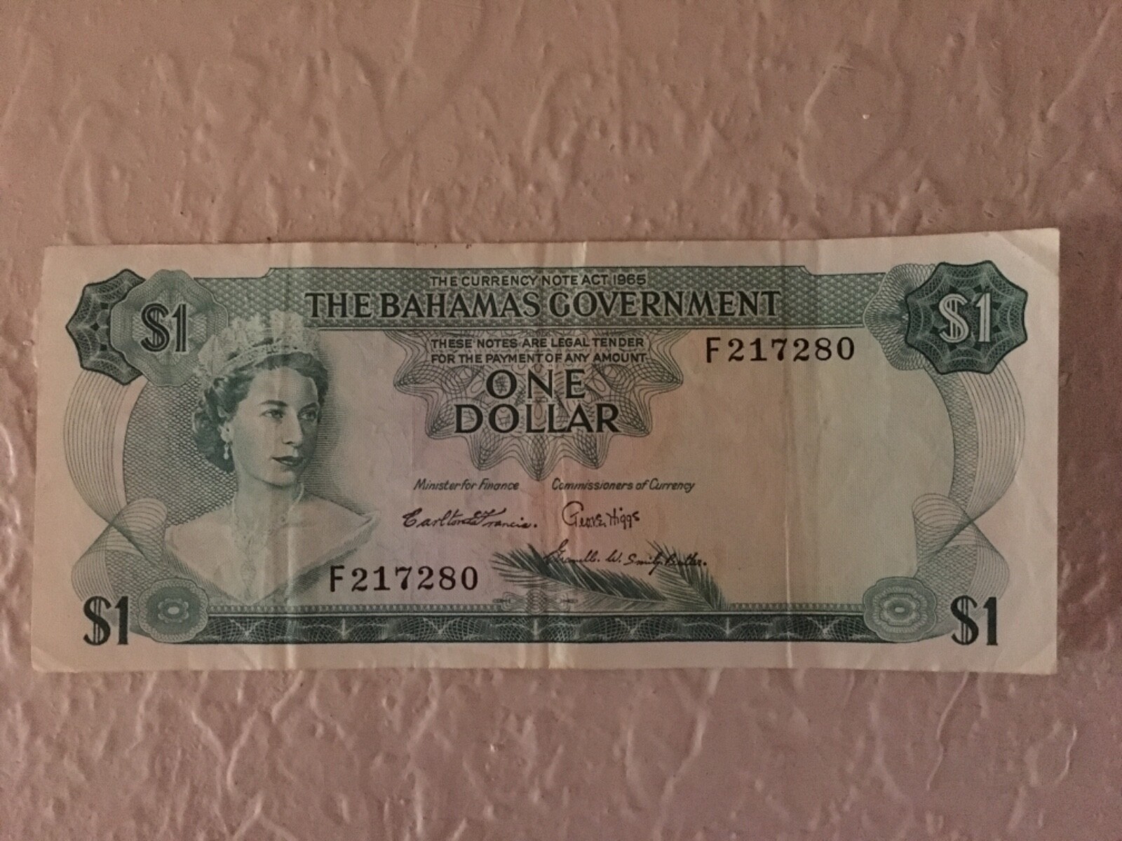1965 BAHAMAS GOV'T $1 CURRENCY NOTE ACT, 3 SIGNATURES WITH QUEEN ELIZABETH II