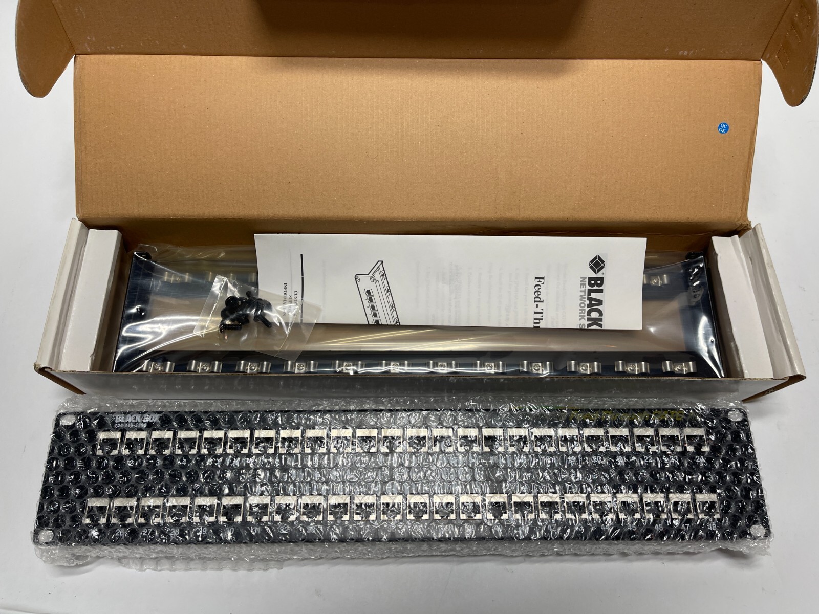 Black Box Feed-Through CAT6 48-Port Patch Panel, CBUT378954 **NEW OPEN BOX**