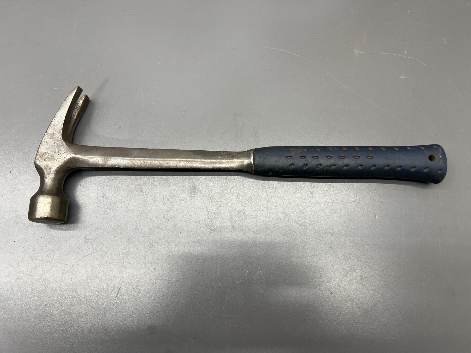 (H1) VINTAGE ESTWING E3-28 FRAMING HAMMER - 28OZ 16" NYLON GRIP - VGC - USA
