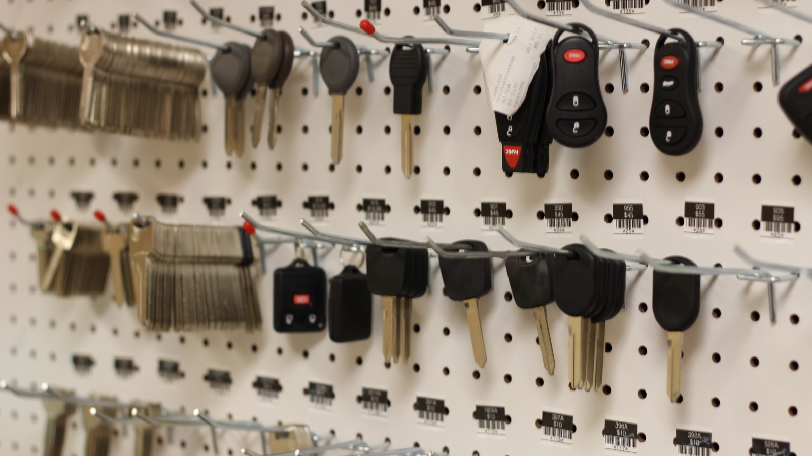 J301-J400. Replacement key for Leer Bauer locks, Pre cut to code Local Locksmith