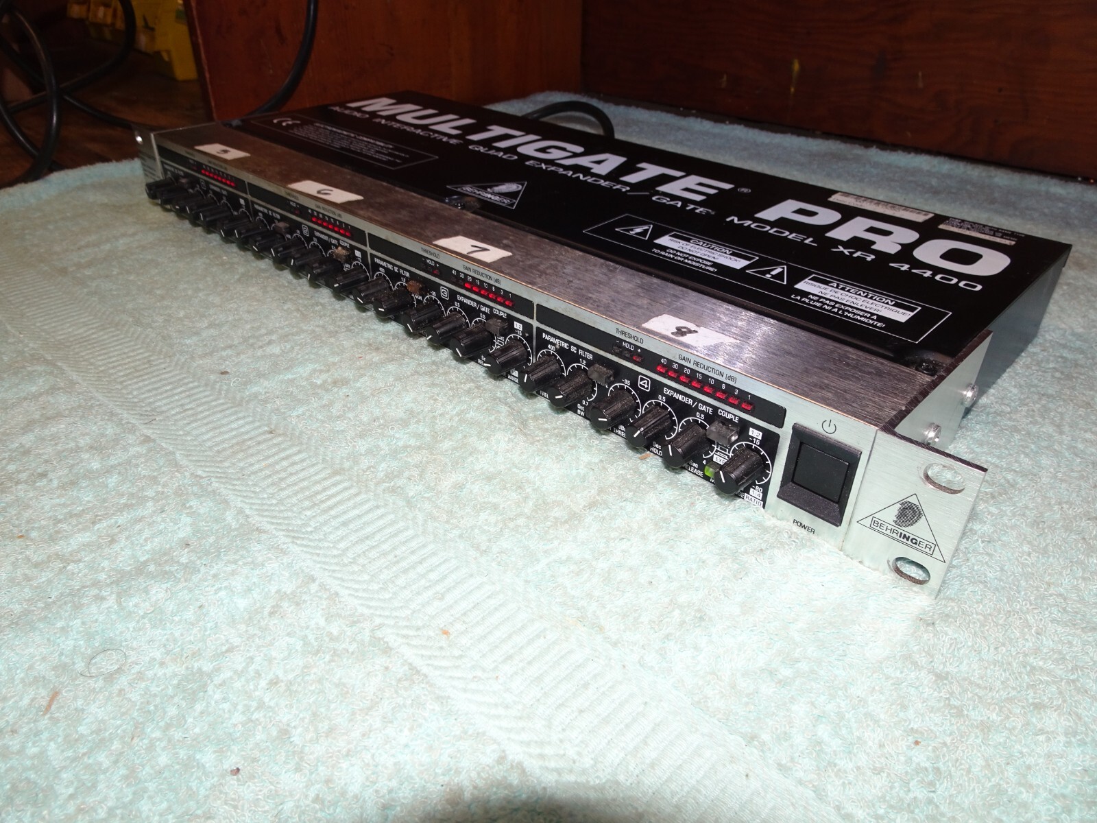 BEHRINGER MULTIGATE PRO XR4400 4-Chan Audio Interactive Quad Expander/Gate,